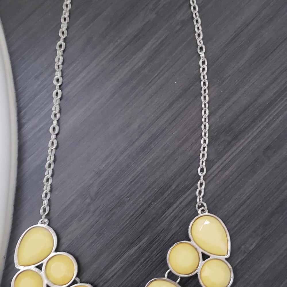 Jewelry - Picture 12 of 16